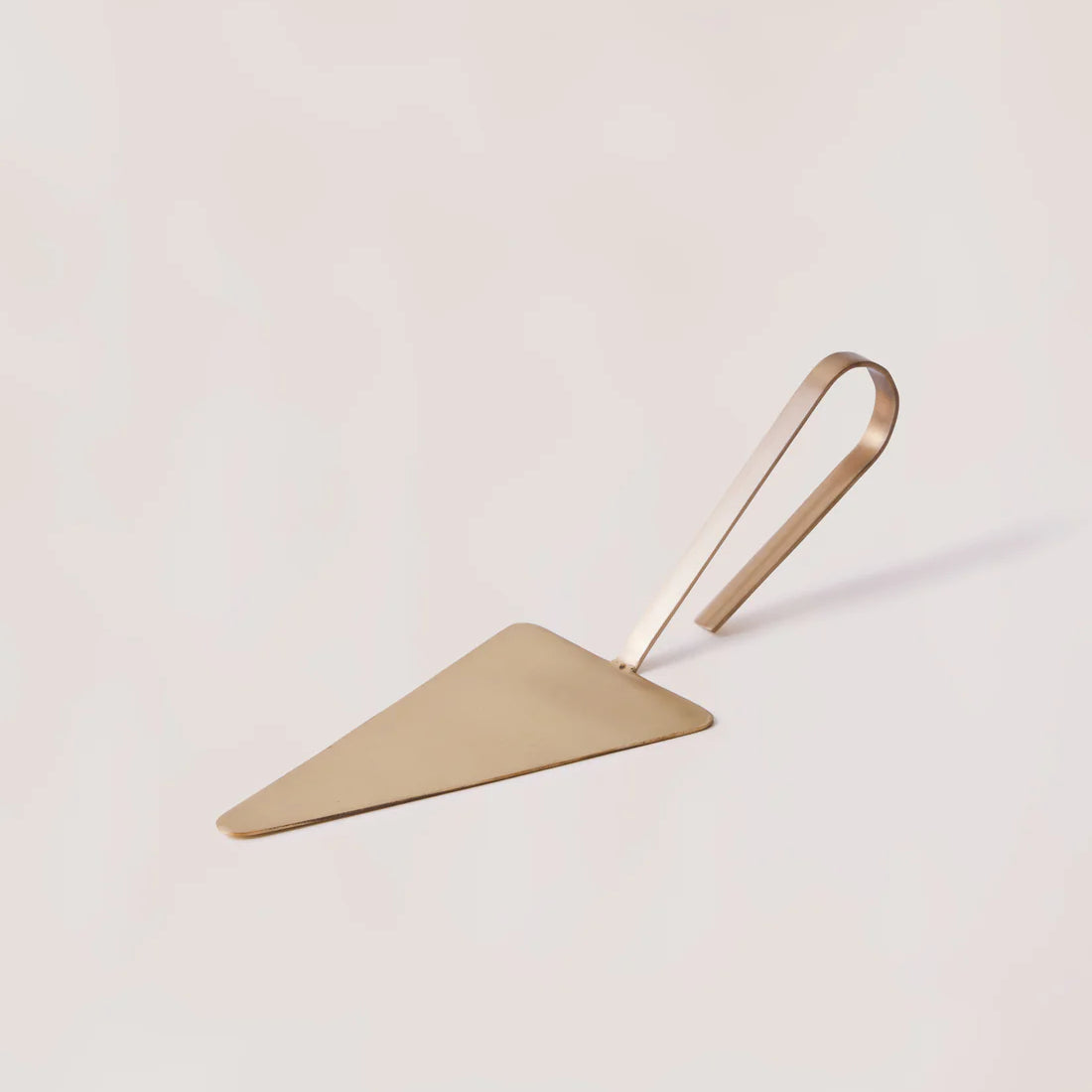 Fleck Loop Cake Server - Sumiye Co