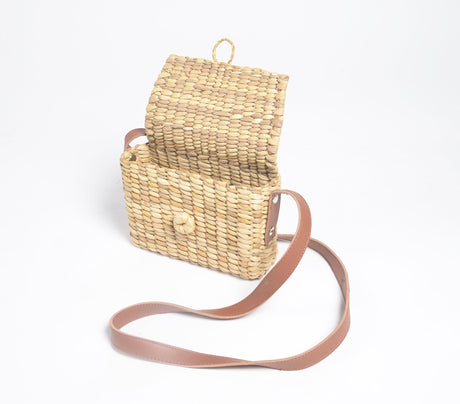 Handwoven kauna grass sling Bag, 7.5 x 2.5 x 6 Inch by The Artisen - Sumiye Co