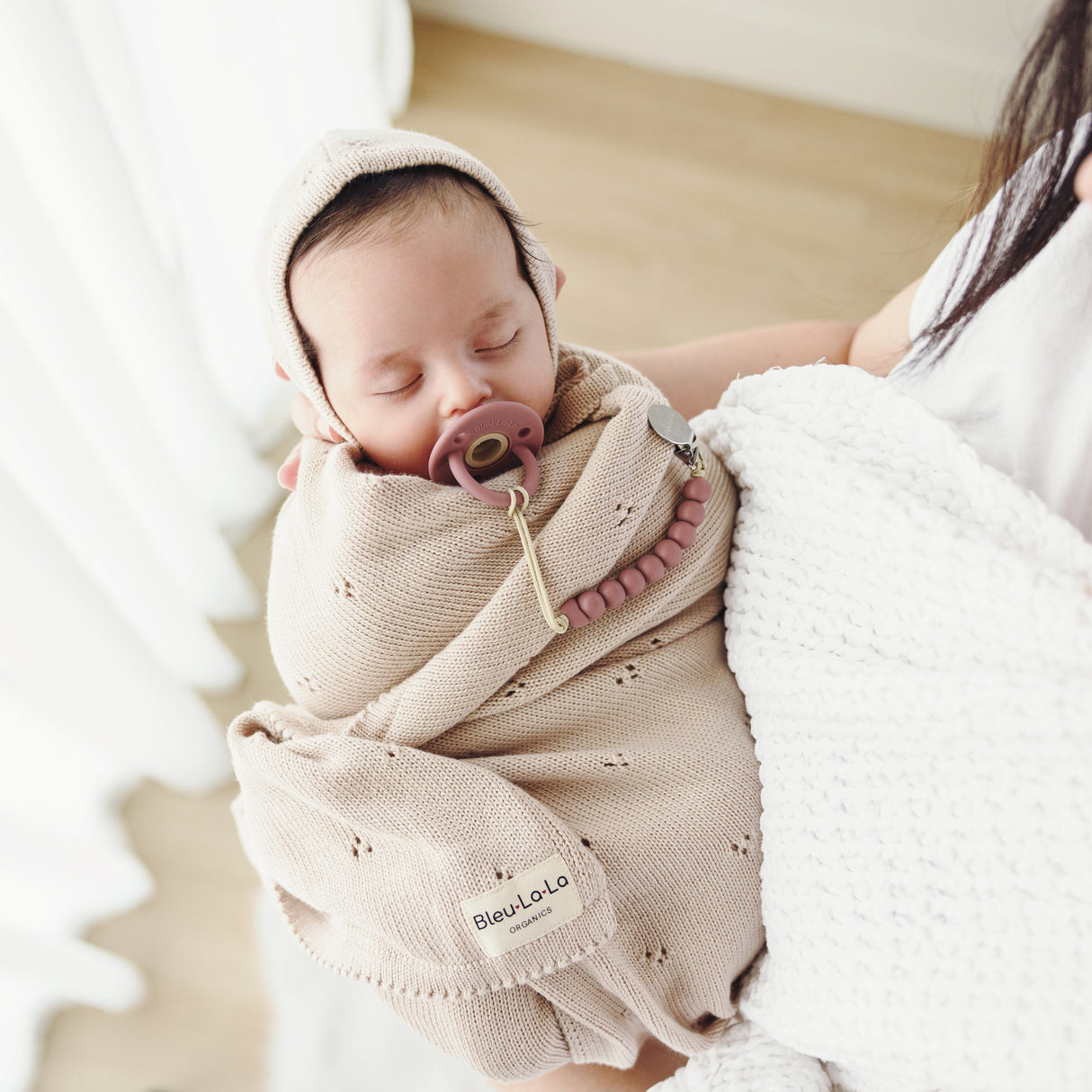 Organic Pointelle Baby Blanket + Hat Gift Set - Sumiye Co