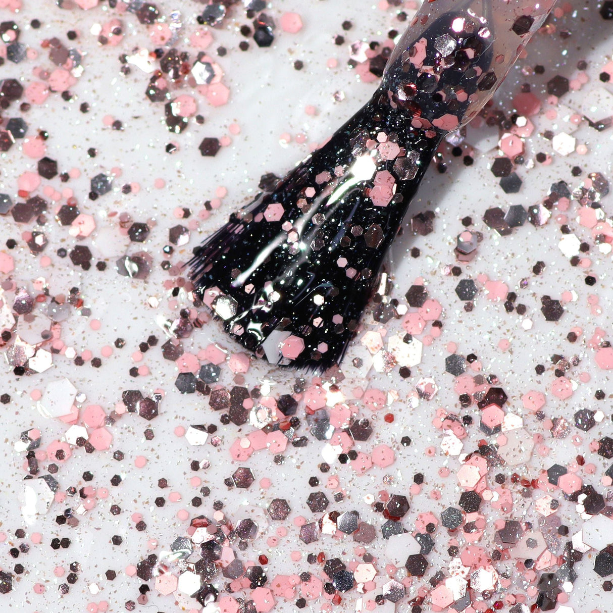 Snowglobe Confetti Topper Nail Color | Gel-Like Nail Polish - Sumiye Co