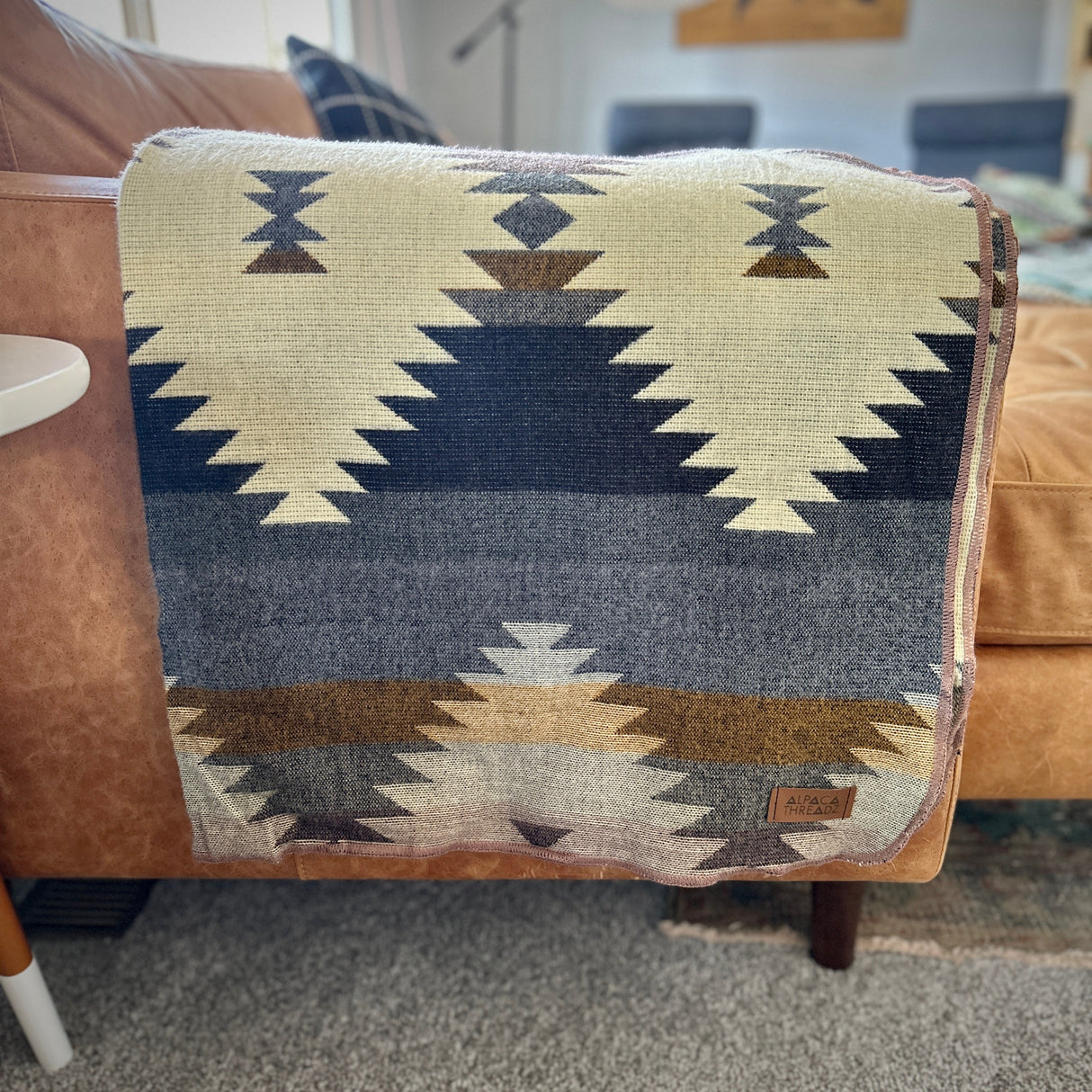 Alpaca Wool Blanket - Rocky 90" x 78” - Sumiye Co