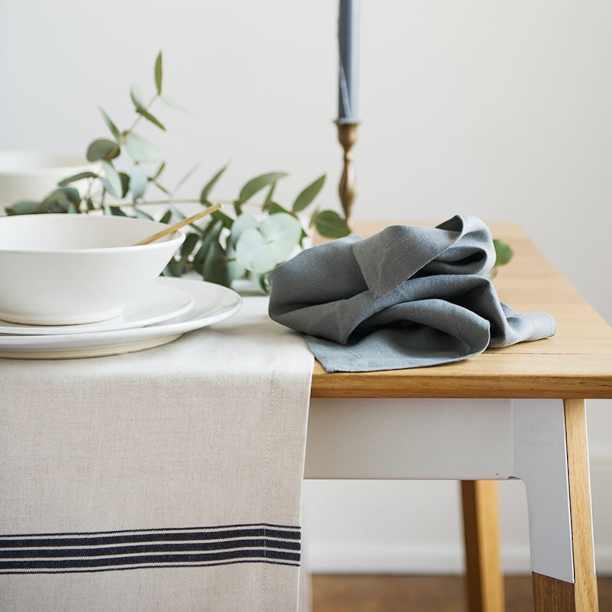 Provincial Tablecloth - Natural/French Navy - Sumiye Co