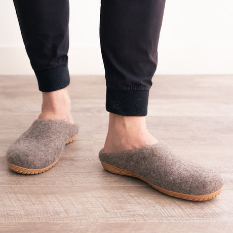 Earth Brown | Mens Organic Merino Wool Slippers - Sumiye Co