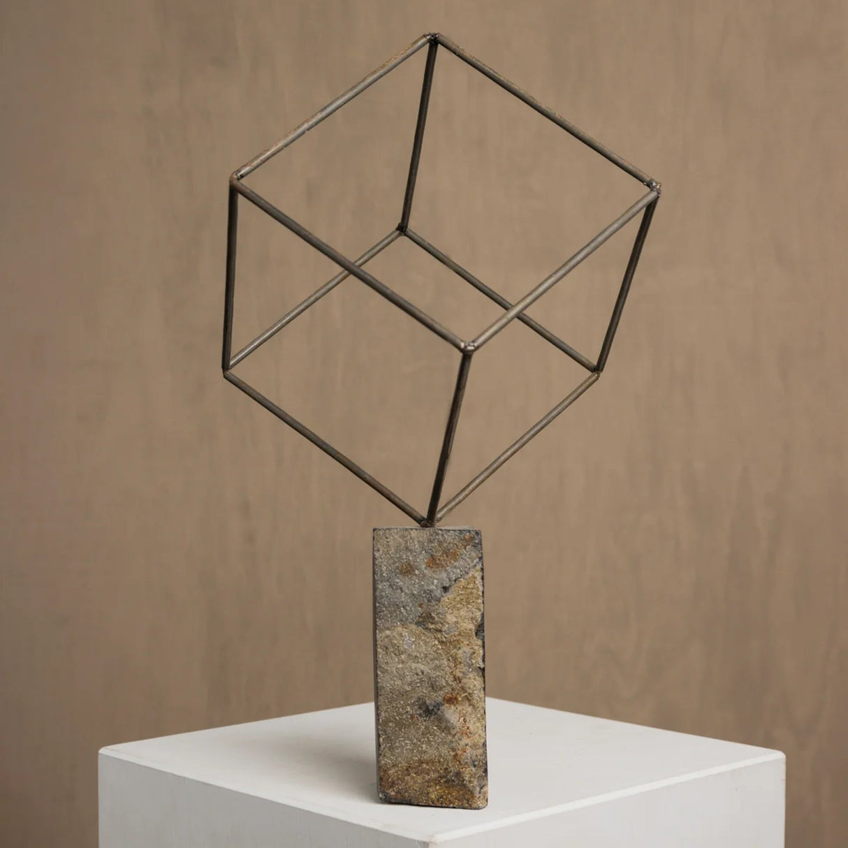 Escultura de cubo único