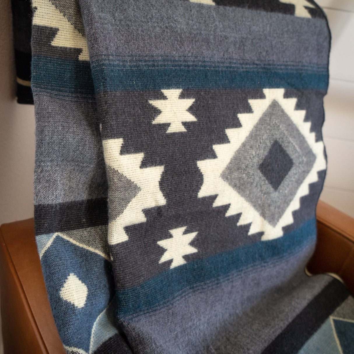 Alpaca Wool Reversible Blanket - Midnight 90" x 78” - Sumiye Co