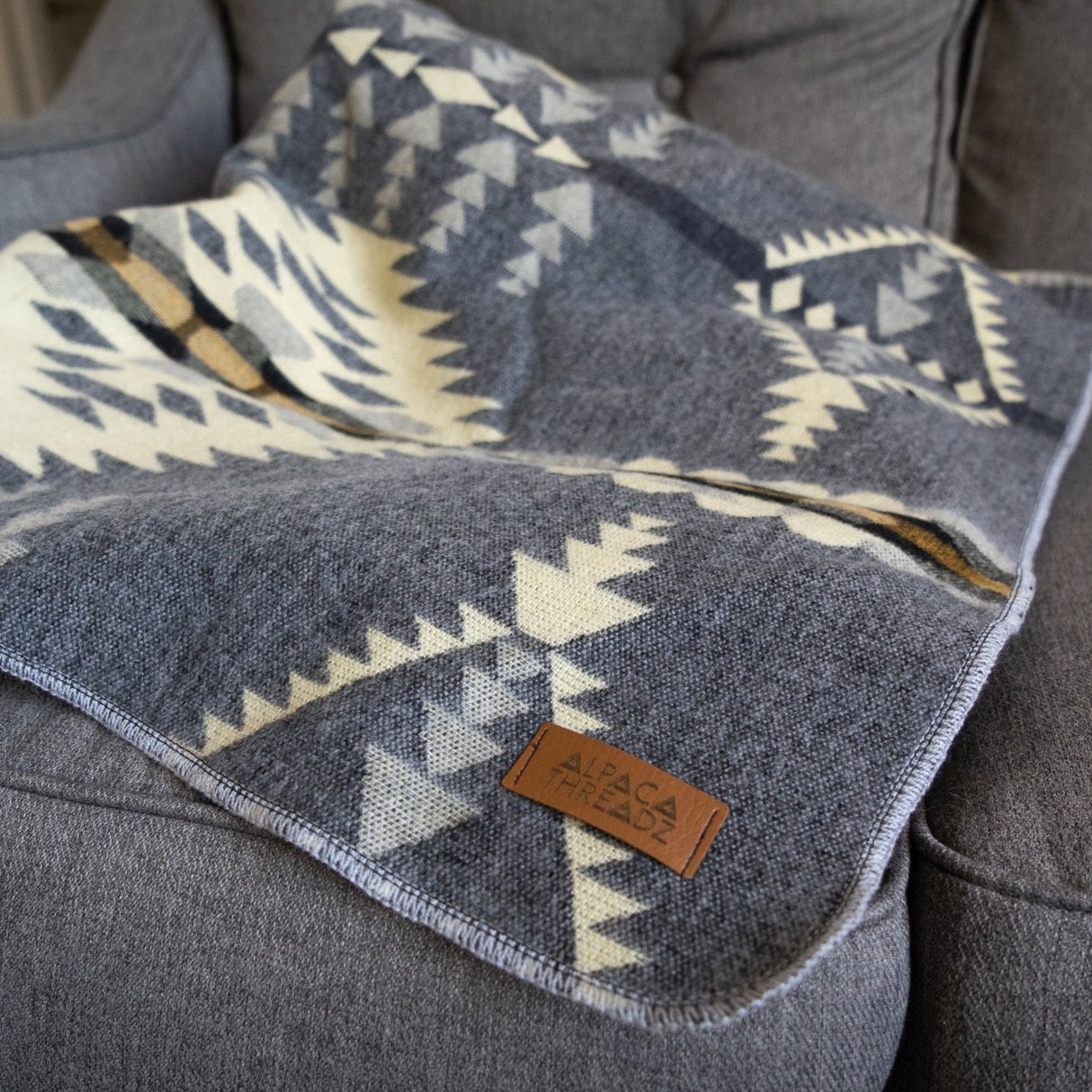 Andean Alpaca Wool Blanket - Cloud by Alpaca Threadz - Sumiye Co