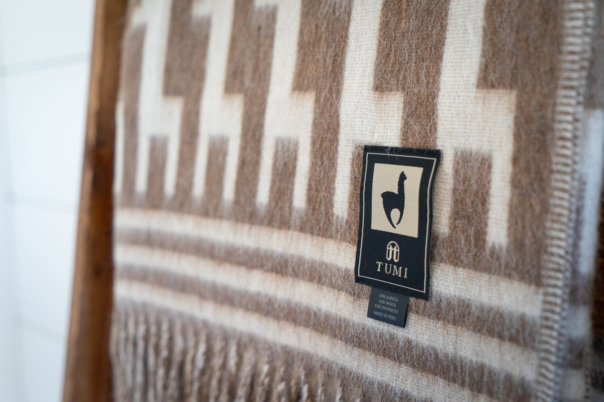 Alpaca Wool Throw Blanket - Alpaca Design (Beige)  72" x 56"