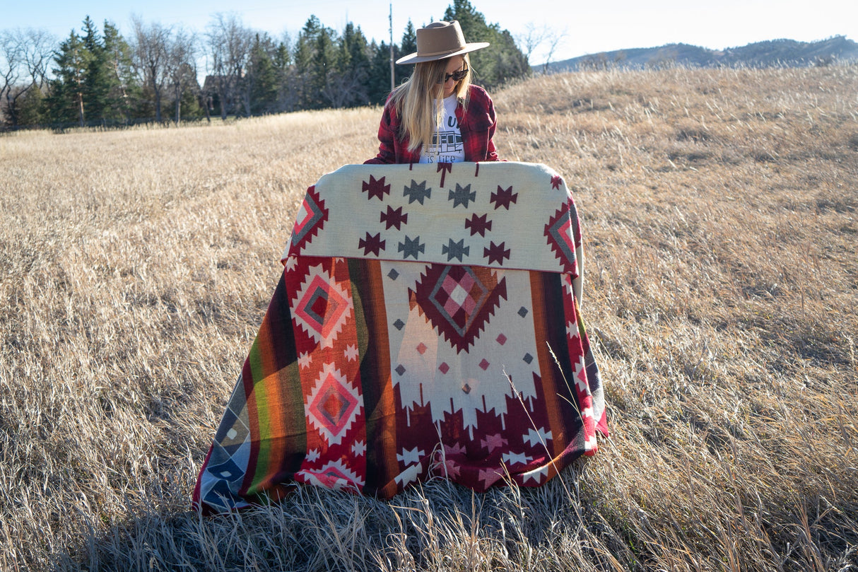 Alpaca Wool Reversible Blanket - Rojo 90" x 78” - Sumiye Co