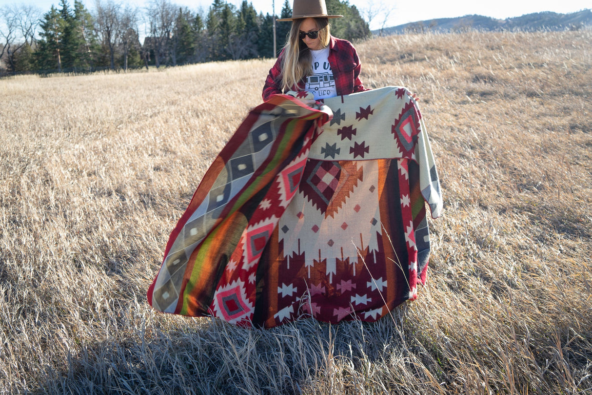 Alpaca Wool Reversible Blanket - Rojo 90" x 78” - Sumiye Co