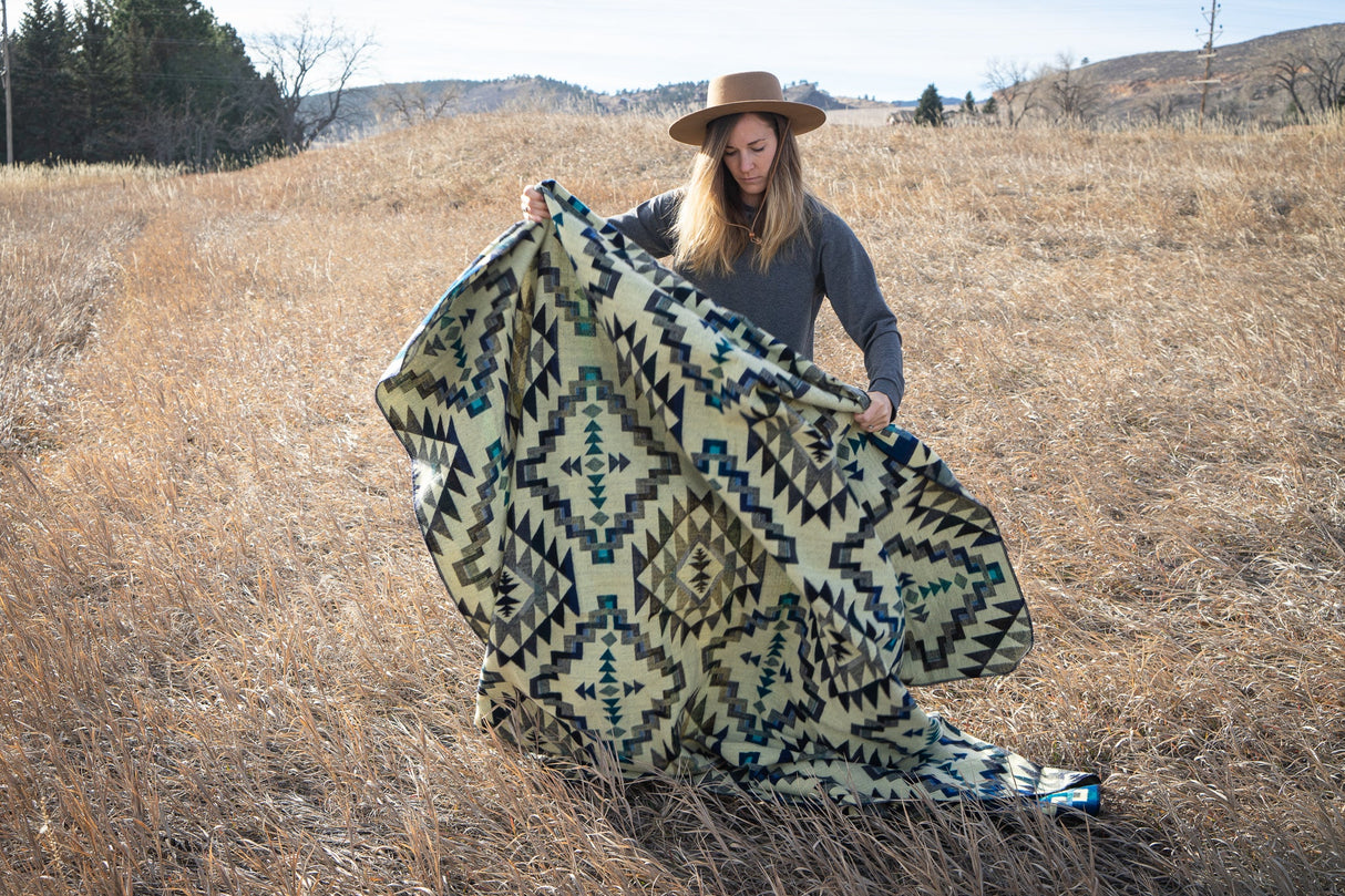 Alpaca Wool Reversible Blanket - Blue Chakana 90" x 78” - Sumiye Co