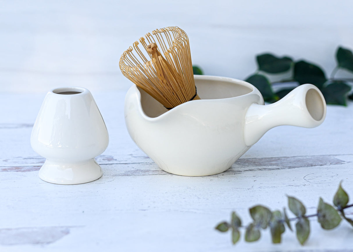 White Matcha Bowl with Spout Set | Tea Ceremony