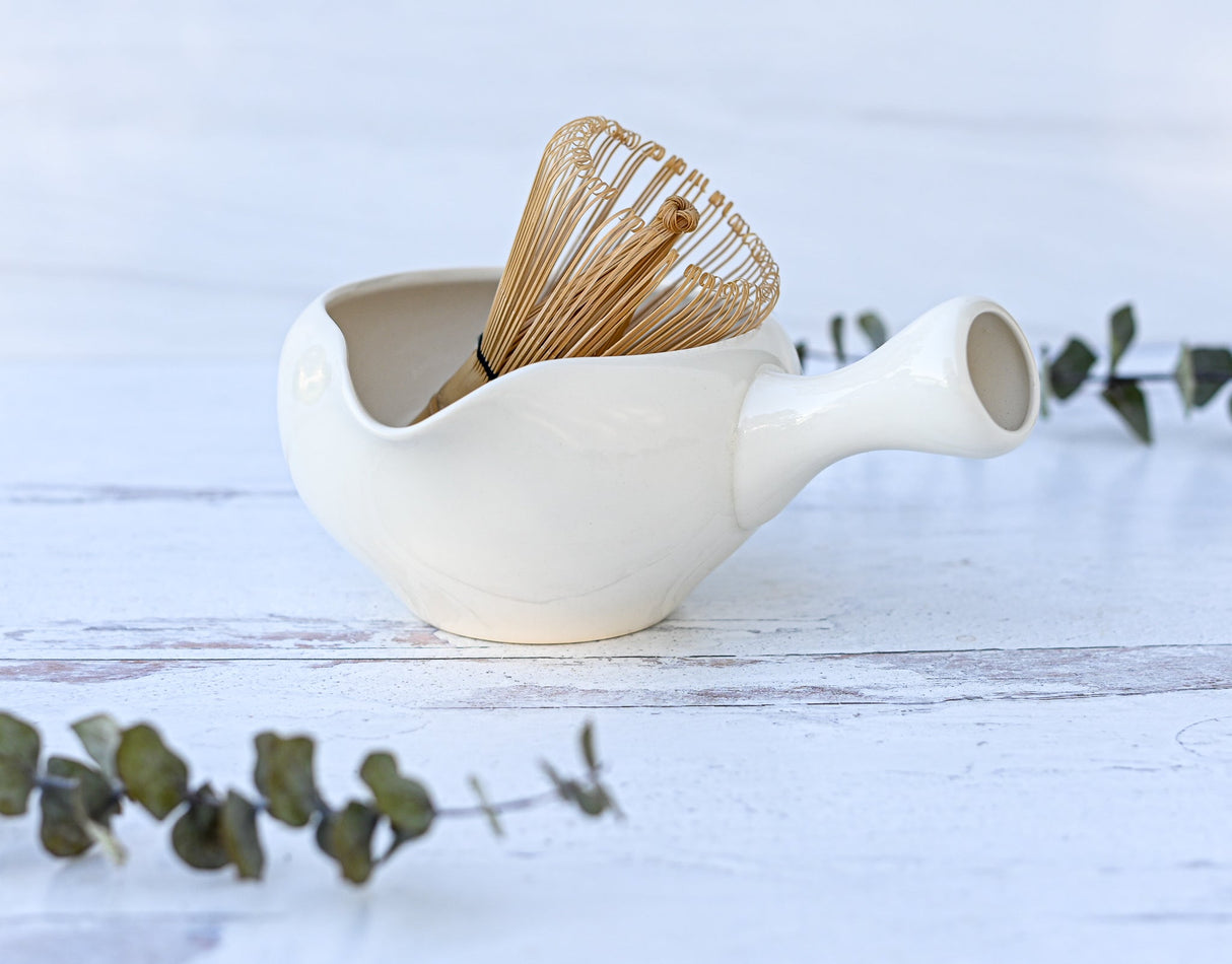 White Matcha Bowl with Spout Set | Tea Ceremony