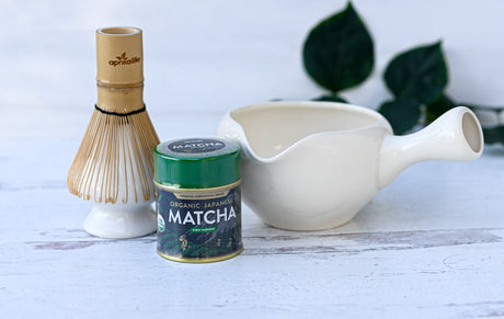 Cuenco para té matcha blanco con pico