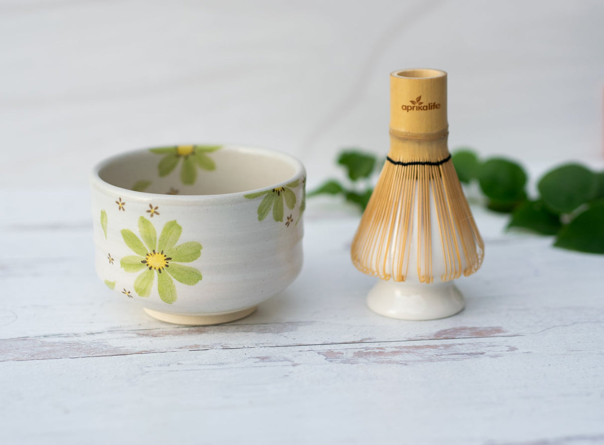 Cuenco para té matcha con flores verdes | Ceremonia del té