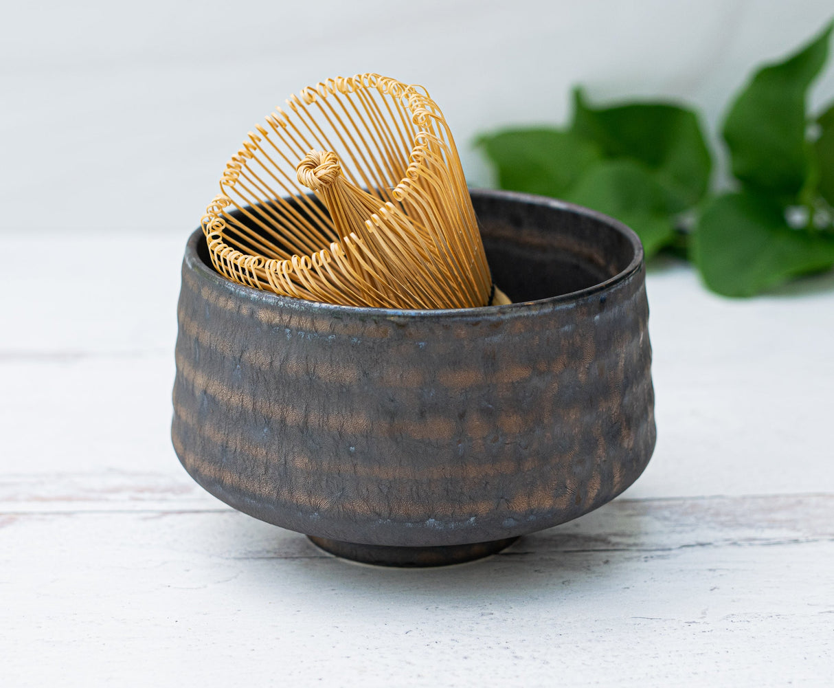 Kaneni Gold Crystal Matcha Bowl | Tea Ceremony