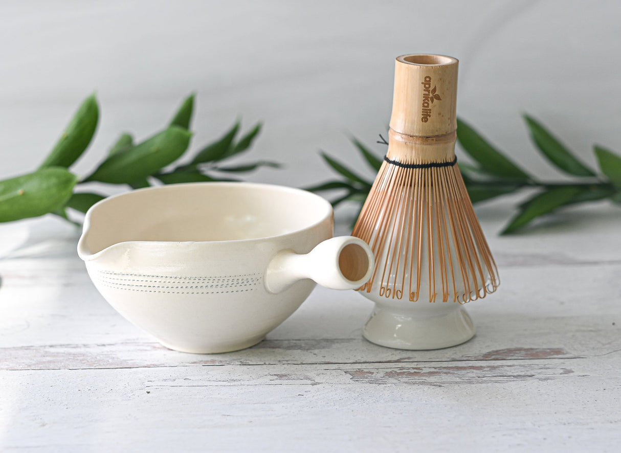 White Striped Matcha Bowl with Spout