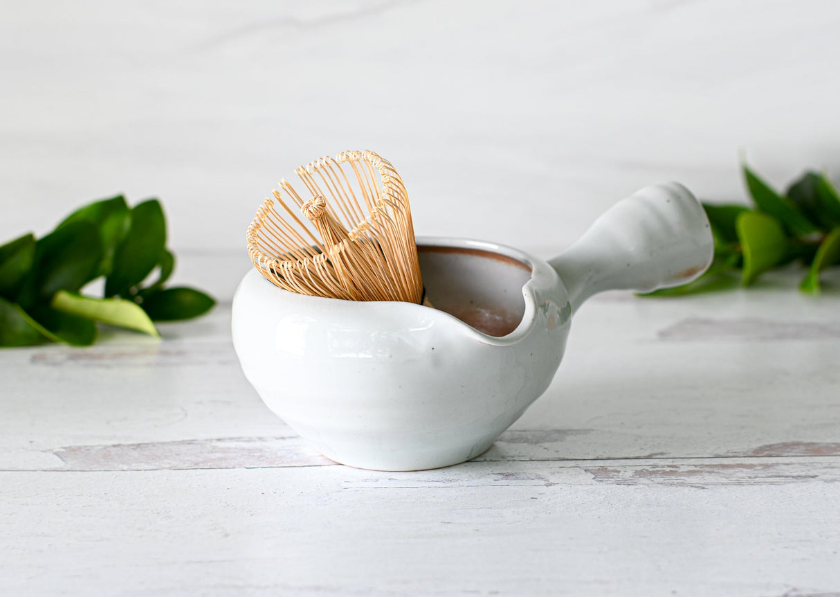 White Spouted Matcha Bowl with Textured Handle Set