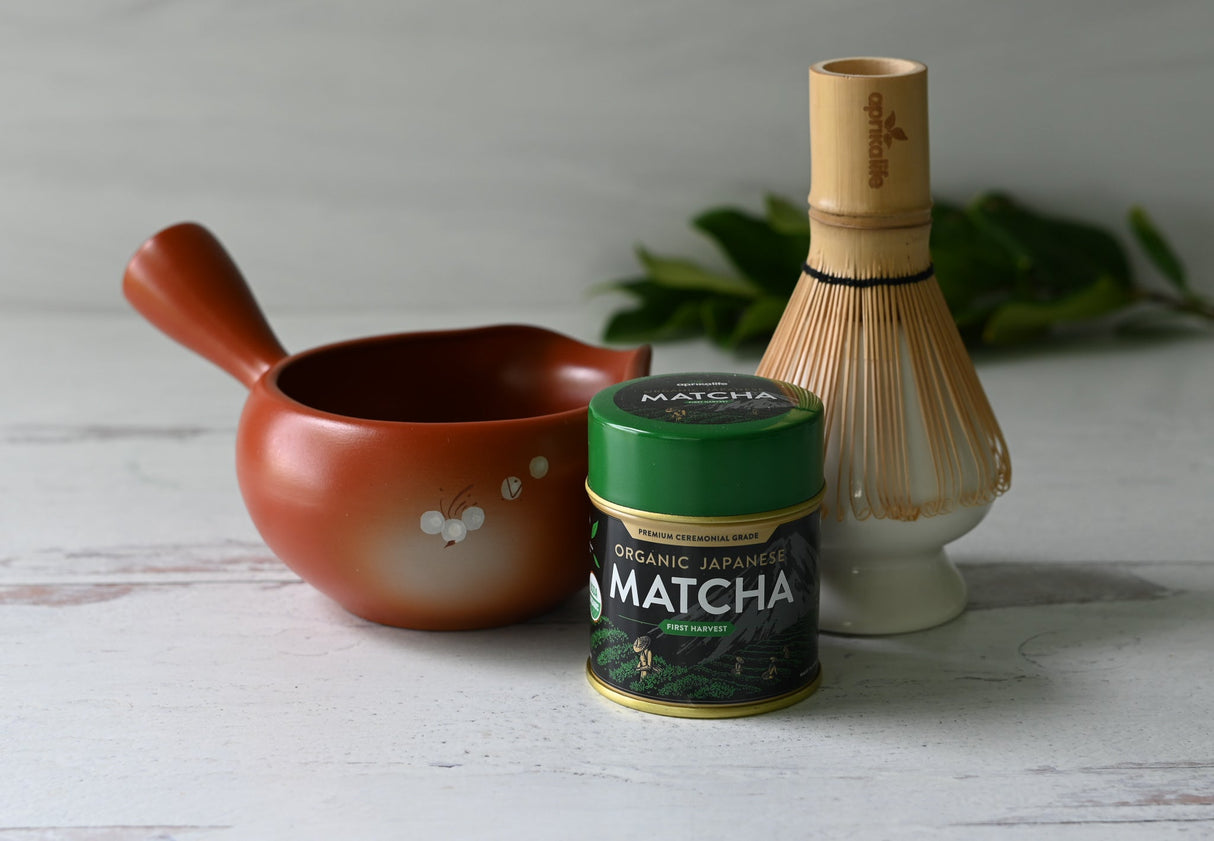 Red Flowers Matcha Bowl with Spout