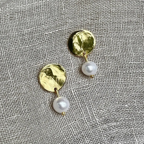 Freshwater Pearl Disc Earrings-1