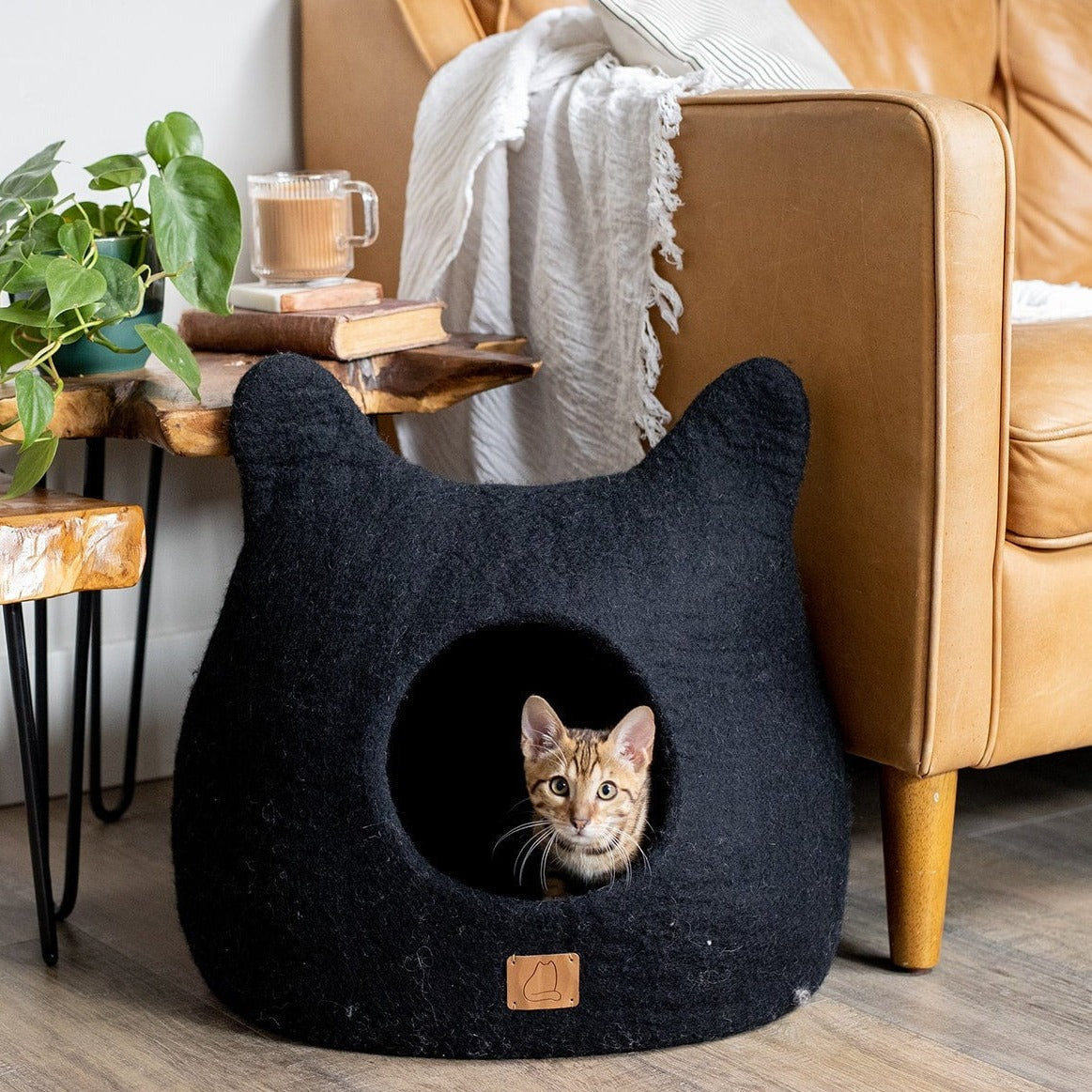 Whimsical Cat Ear Cave Bed - Night Black - Sumiye Co