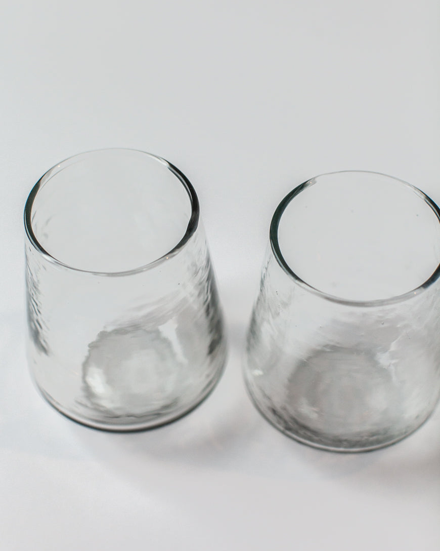 Vaso de agua de vidrio soplado y martillado, transparente (juego de 4)