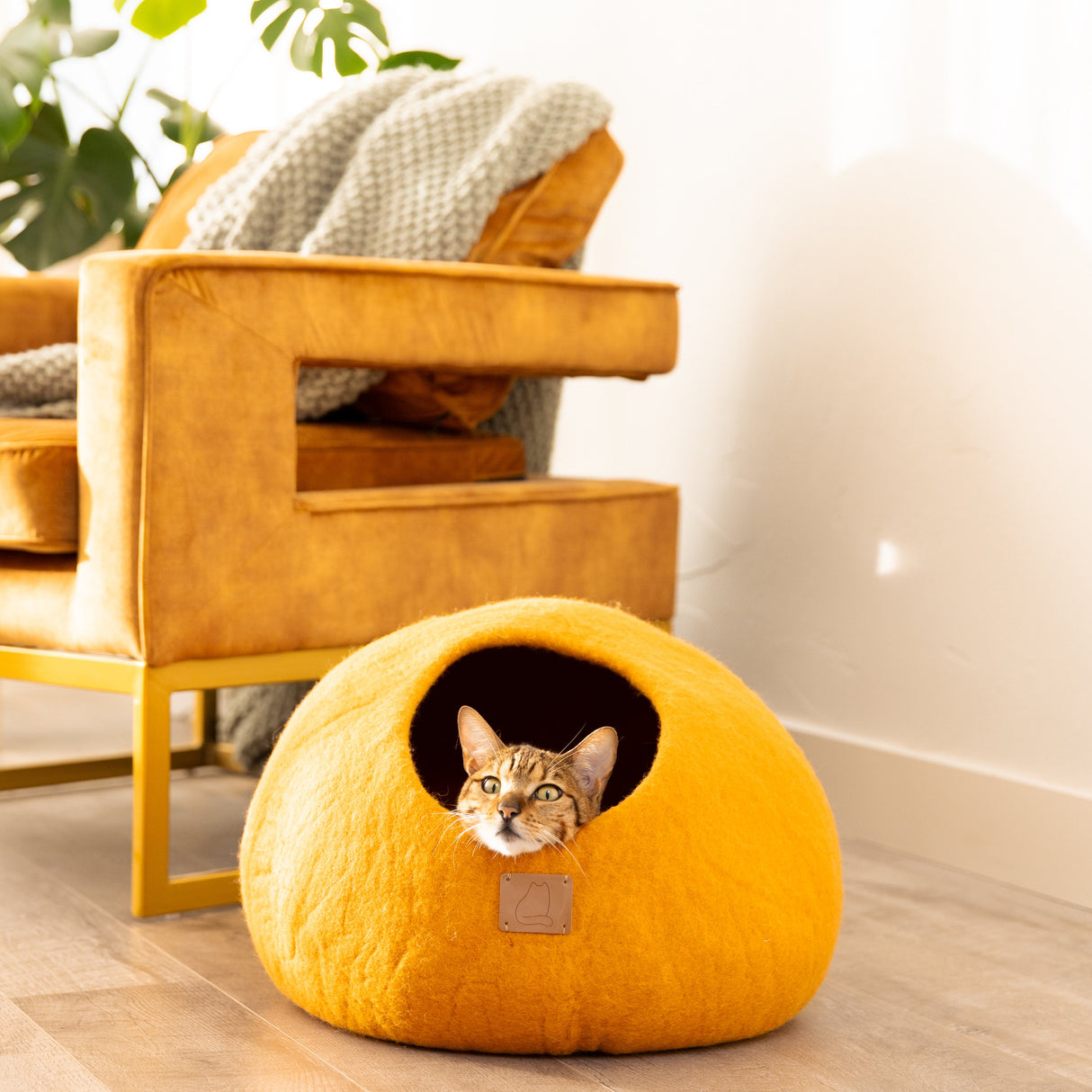 Premium Felted Wool Cat Cave Bed - Fire Orange - Sumiye Co