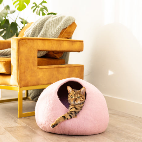 Premium Felted Wool Cat Cave Bed - Valentine Pink - Sumiye Co