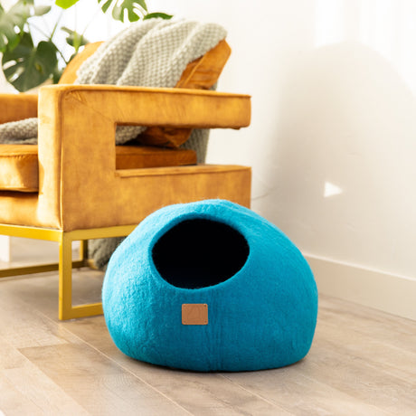 Premium Felted Wool Cat Cave Bed - Ocean Blue - Sumiye Co