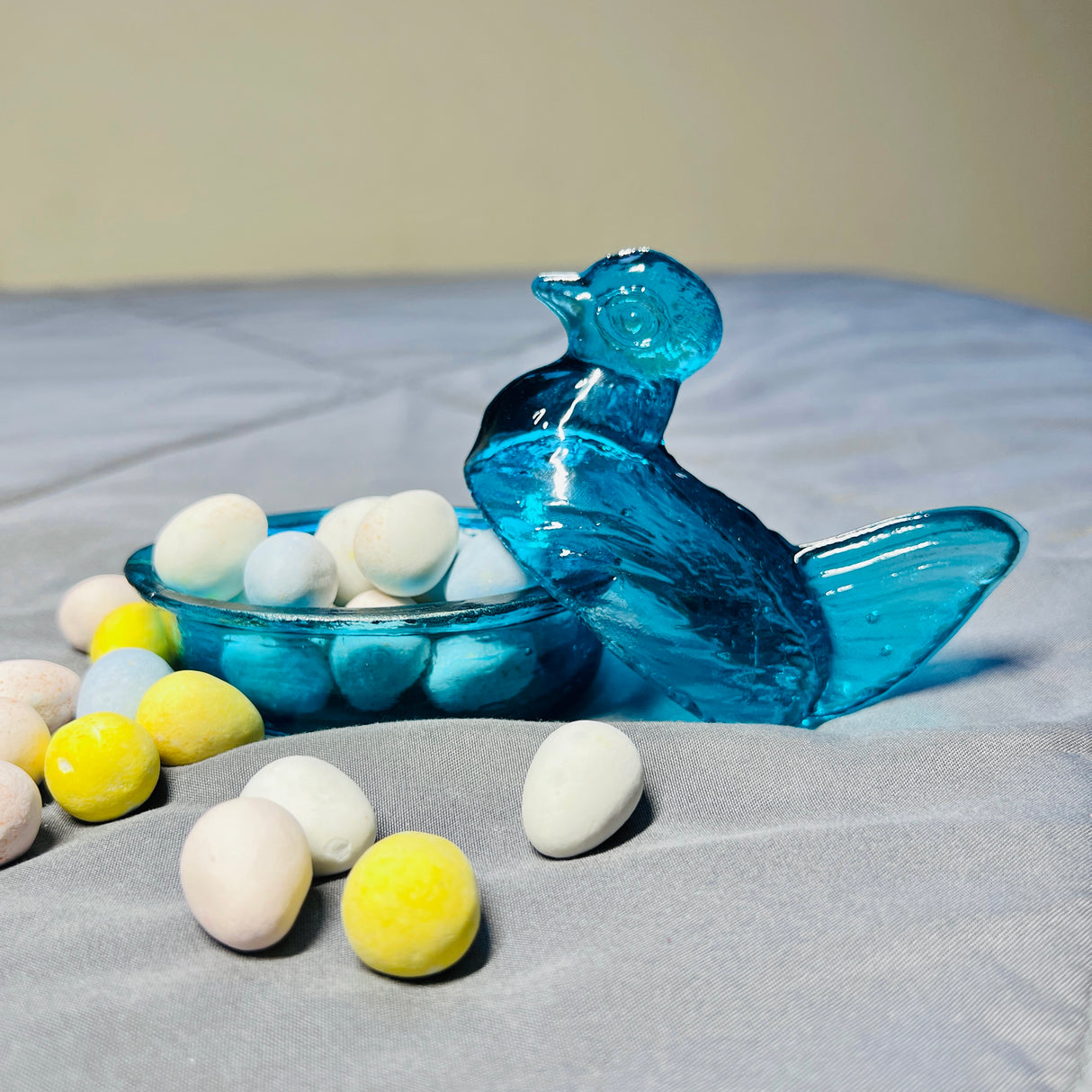 Nesting Hen Bowl & Lid-Turquoise | Hand Blown Glass -Colombia