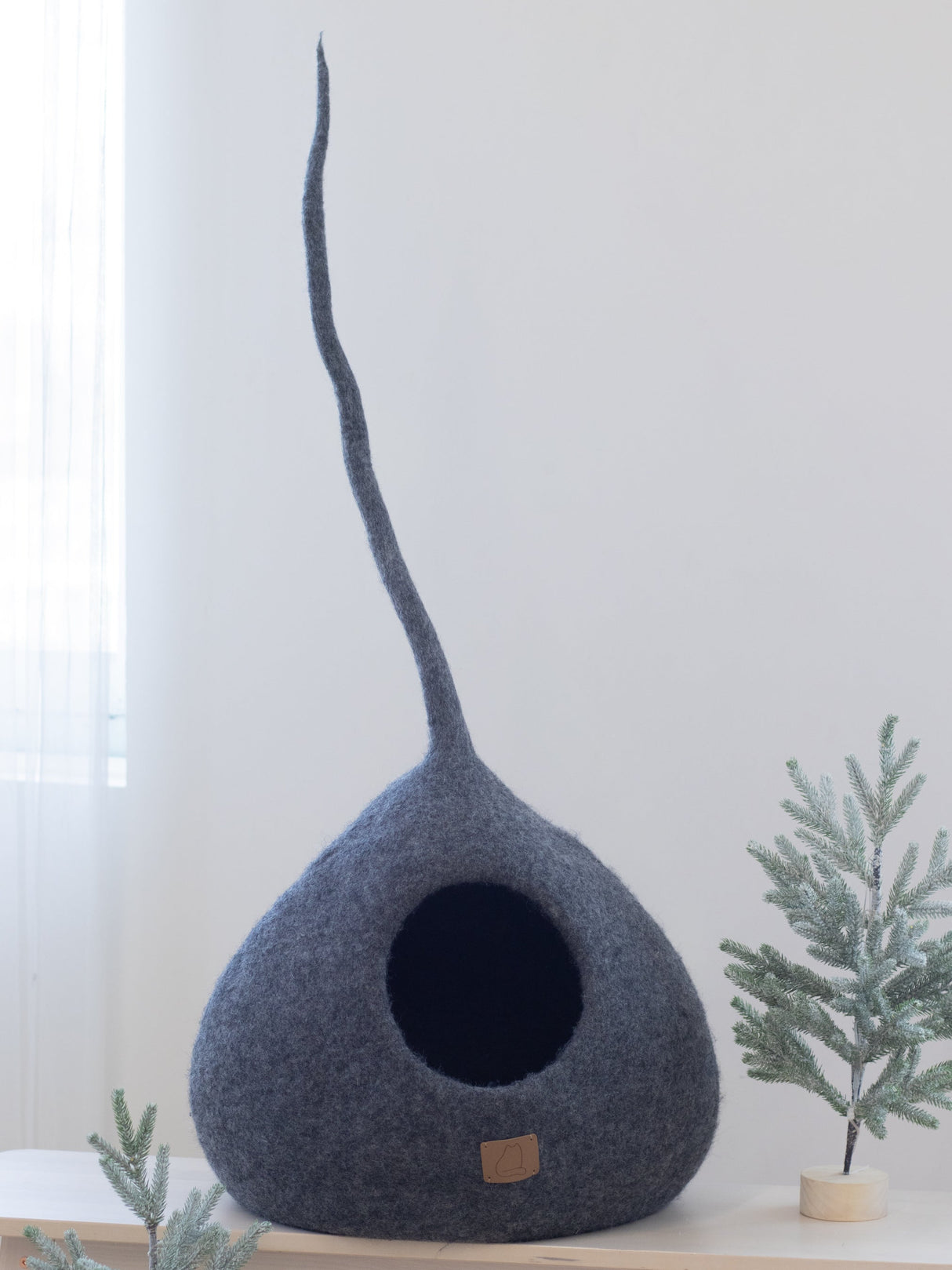 Deluxe Handcrafted Felt Cat Cave With Tail - Stone Gray - Sumiye Co