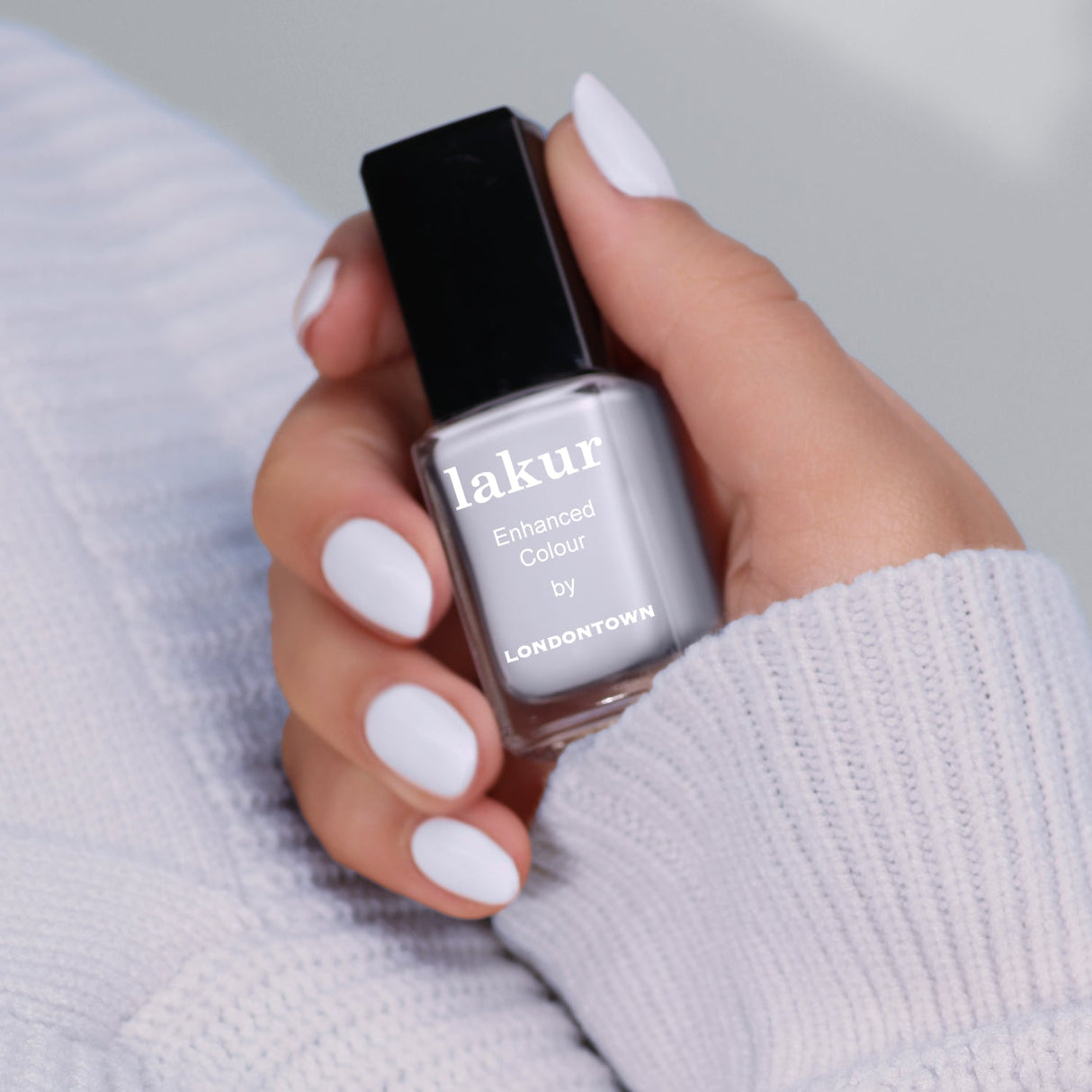 Frostbitten Nail Color | Gel-Like Nail Polish - Sumiye Co