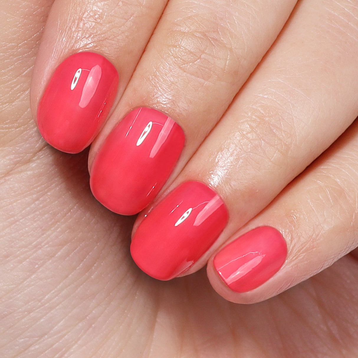 Perfecting Nail Veil #8 | Ultra- Sheer Poppy Red - Sumiye Co