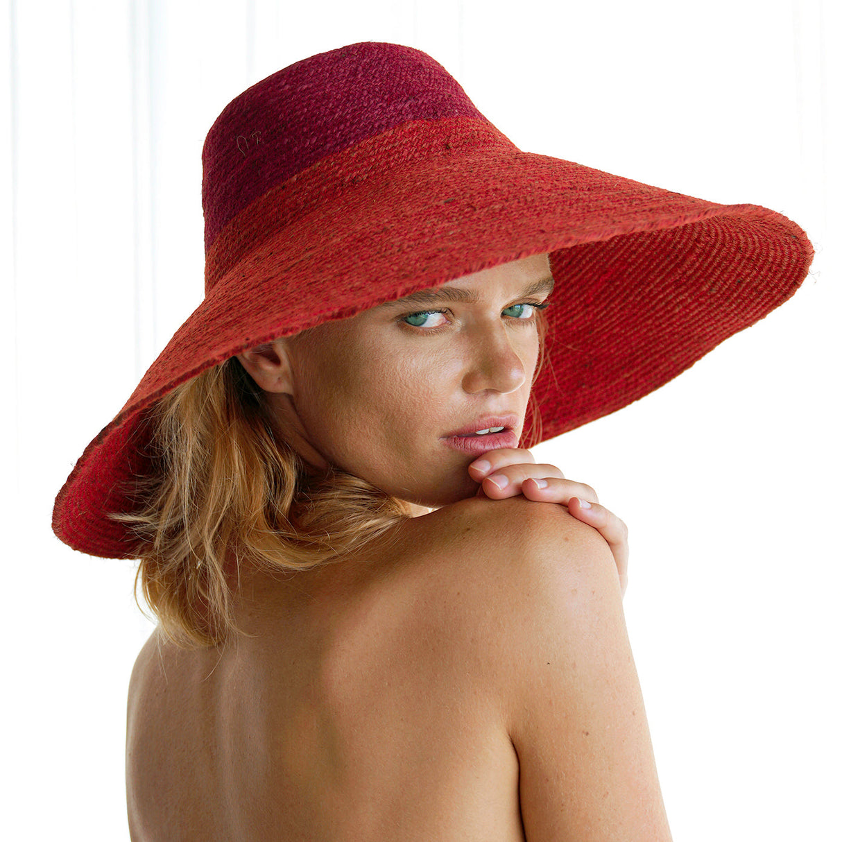 RIRI Duo Jute Handwoven Straw Hat In Red & Maroon - Sumiye Co