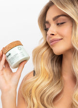 Mascarilla capilar reparadora con coco verde de Remilia Hair