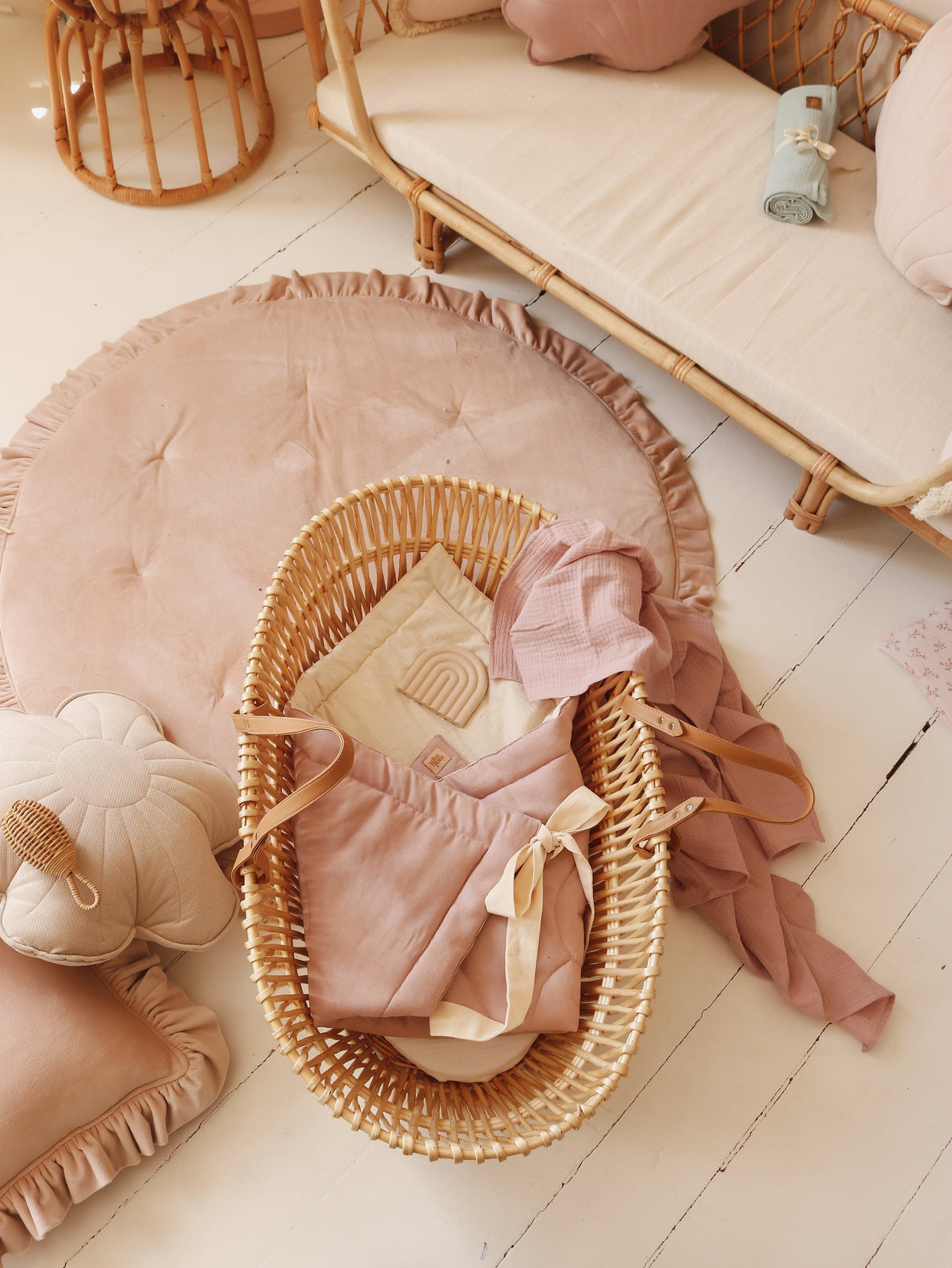 Muslin Baby Swaddle Blanket "Baby Pink" by Moi Mili - Sumiye Co