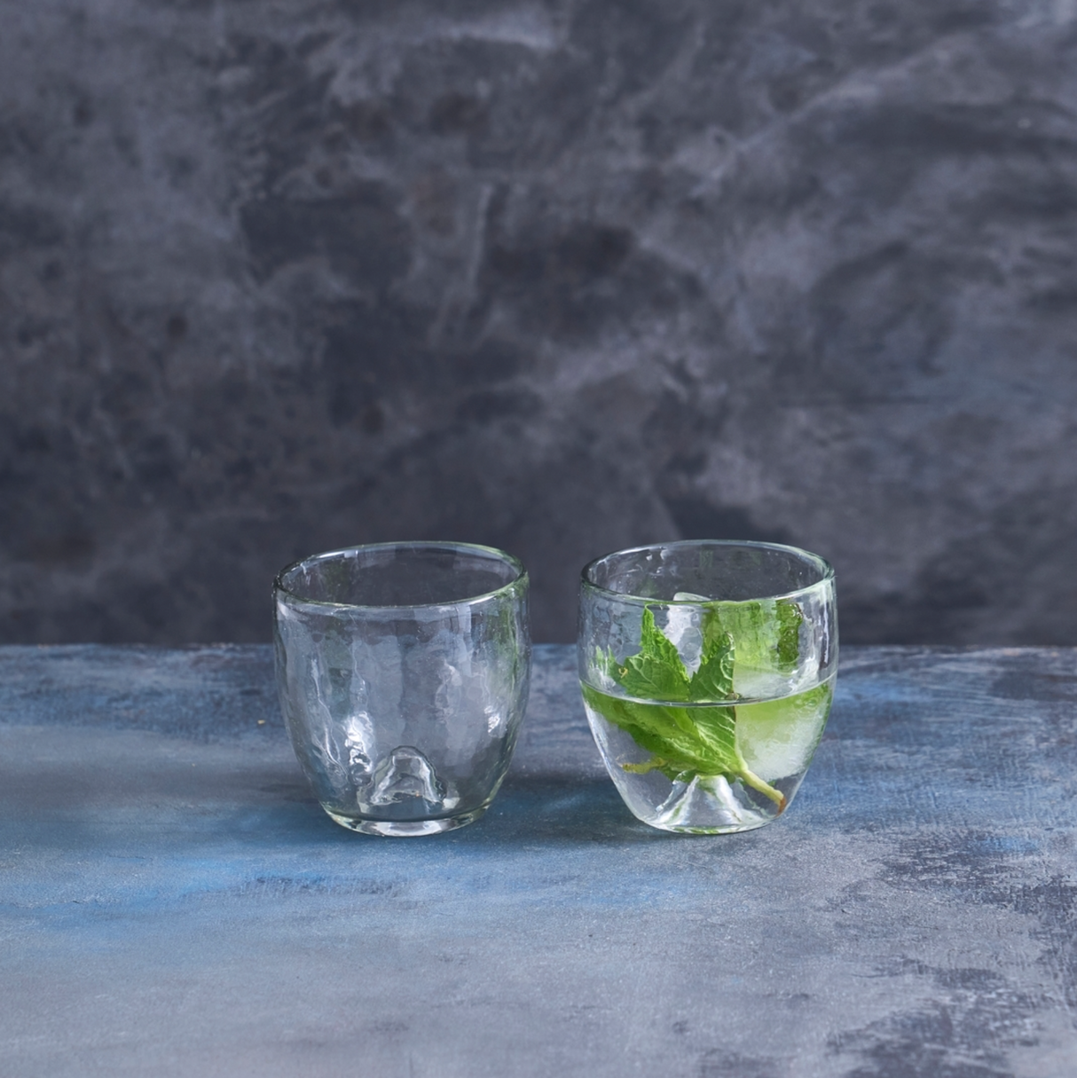 Pebbled Punt Glasses - Set of 4