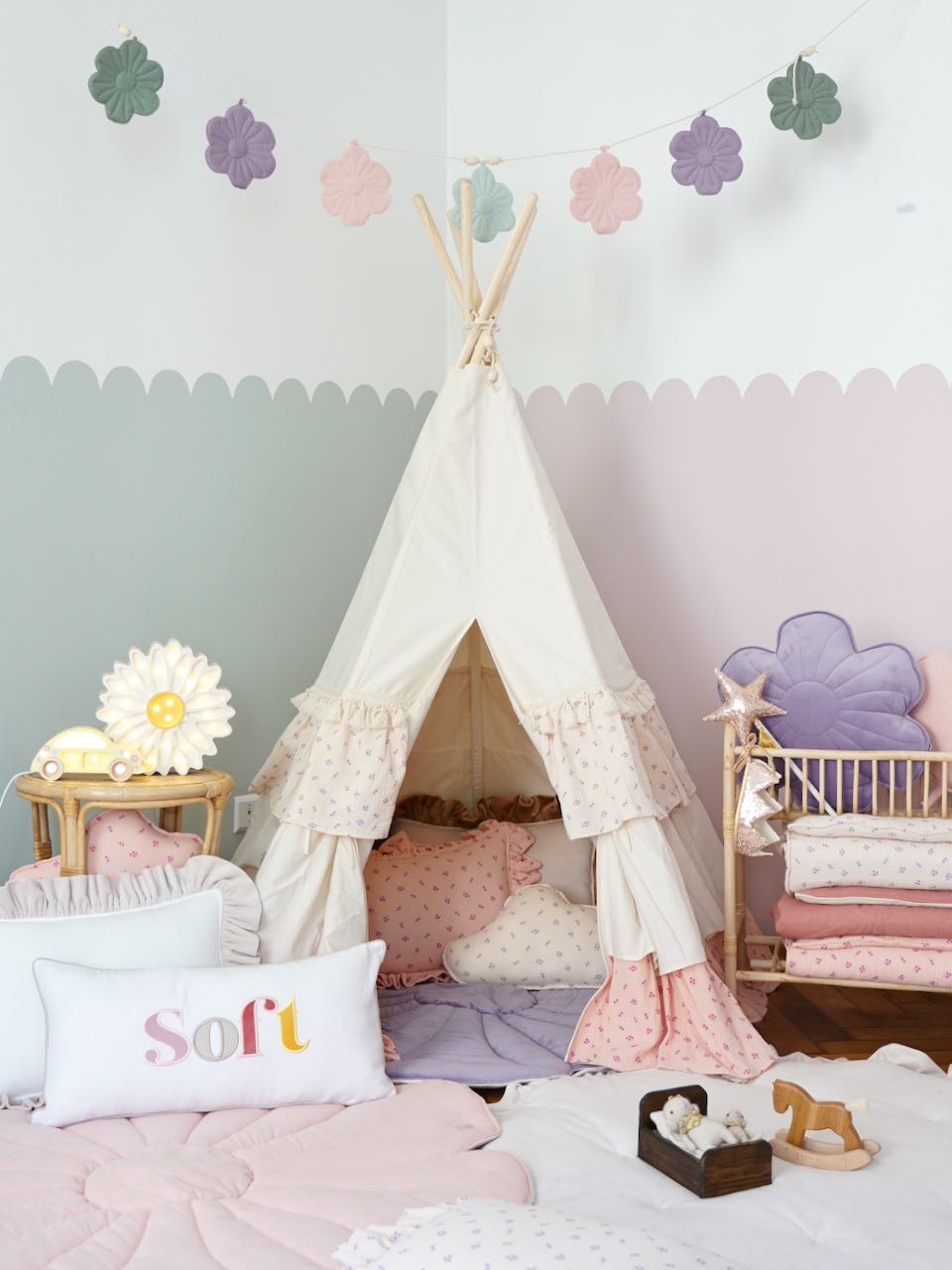 Teepee Tent "Forget-me-not" with Frills + "Light Pink Lily" Flower Mat Set - Sumiye Co