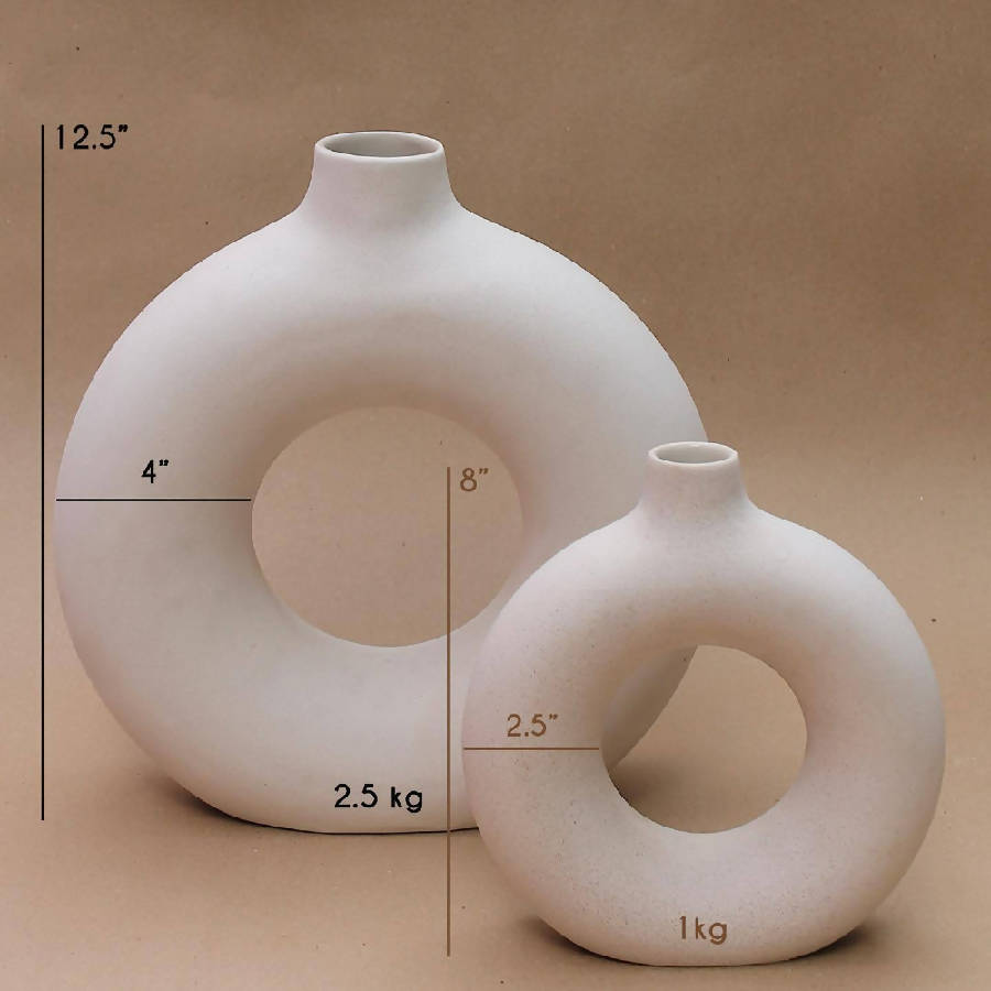 Osmos Studio Off-White Big Polo Vase | 100% Ceramic - Sumiye Co