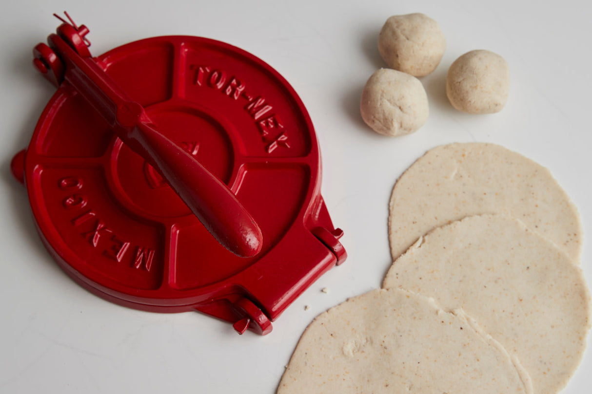 Tortilla Press Kit - Red Cast Iron with Servilleta - Sumiye Co