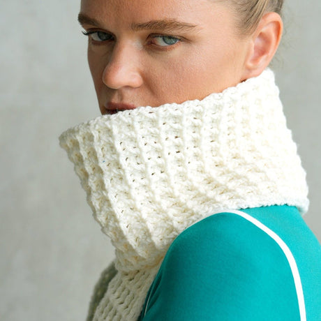 WAFFLE Crochet Scarf in Off White