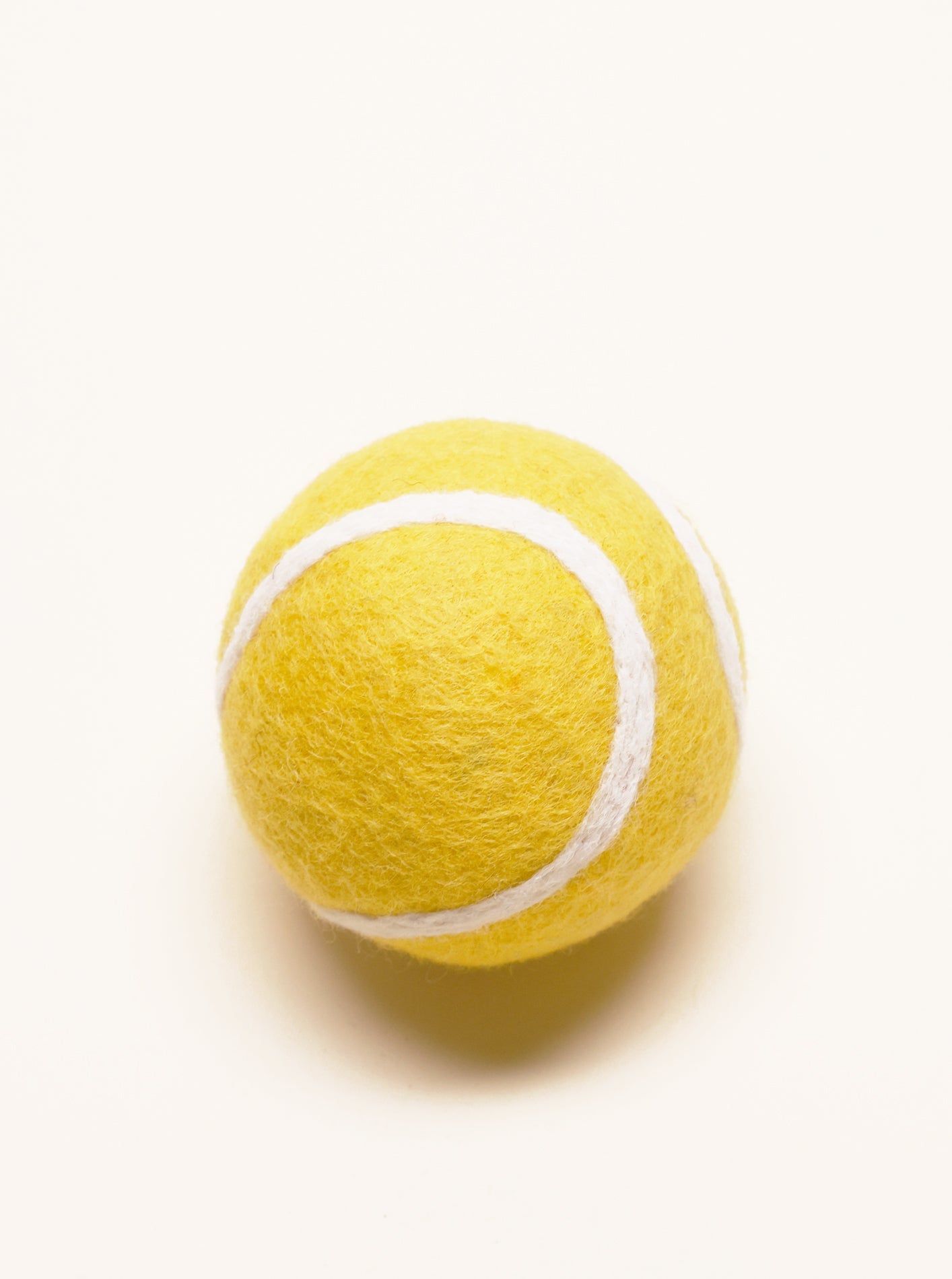 PET TOY WOOL TENNIS BALL by MODERNBEAST