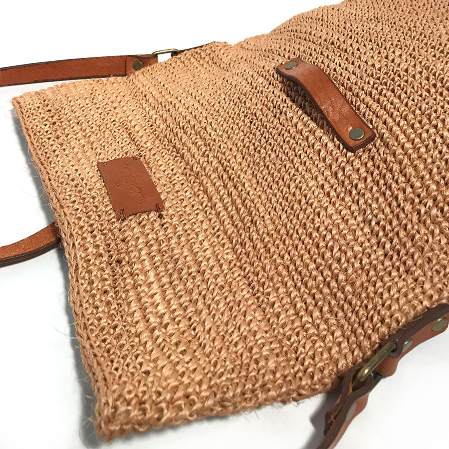 Carmen Woven Crossbody Bag | Natural - Sumiye Co