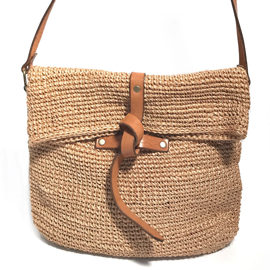 Carmen Woven Crossbody Bag | Natural - Sumiye Co