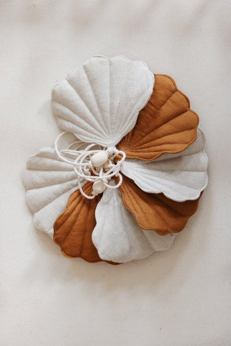 Shells Garland Linen “Caramel” | Nursery & Kids Room Decor - Sumiye Co