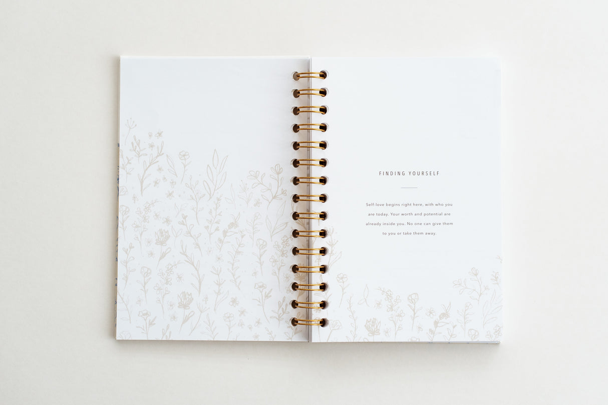 A Self-Love Journal: 52 Weeks of Affirmations (Wildflower) - Sumiye Co