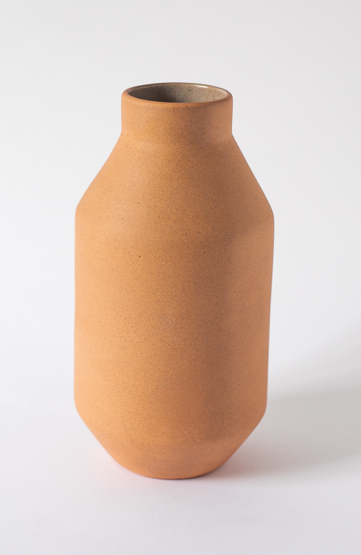 Tibor Ceramic Vase - Sumiye Co