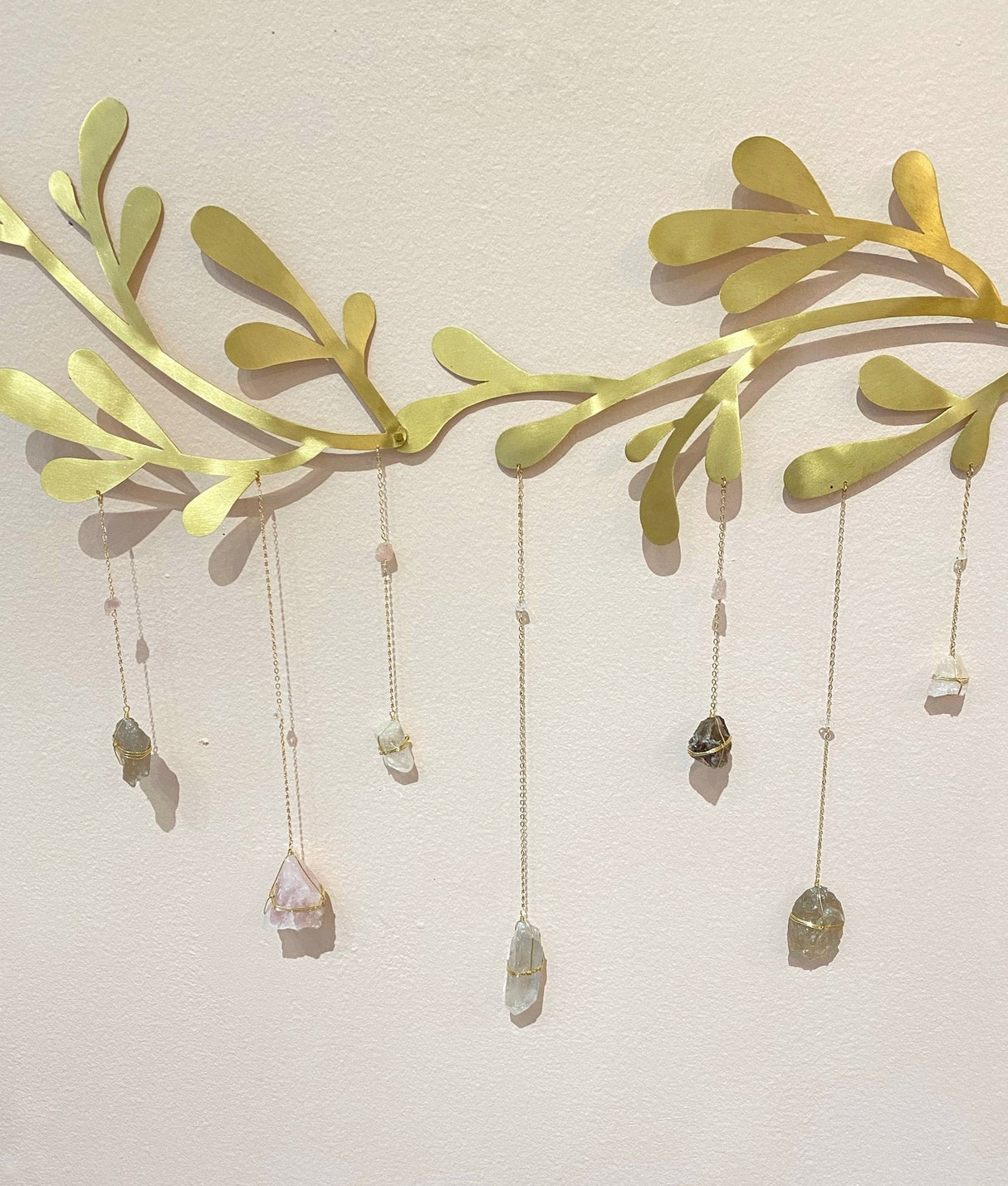 Floral Vines Healing Crystal Garland - Sumiye Co