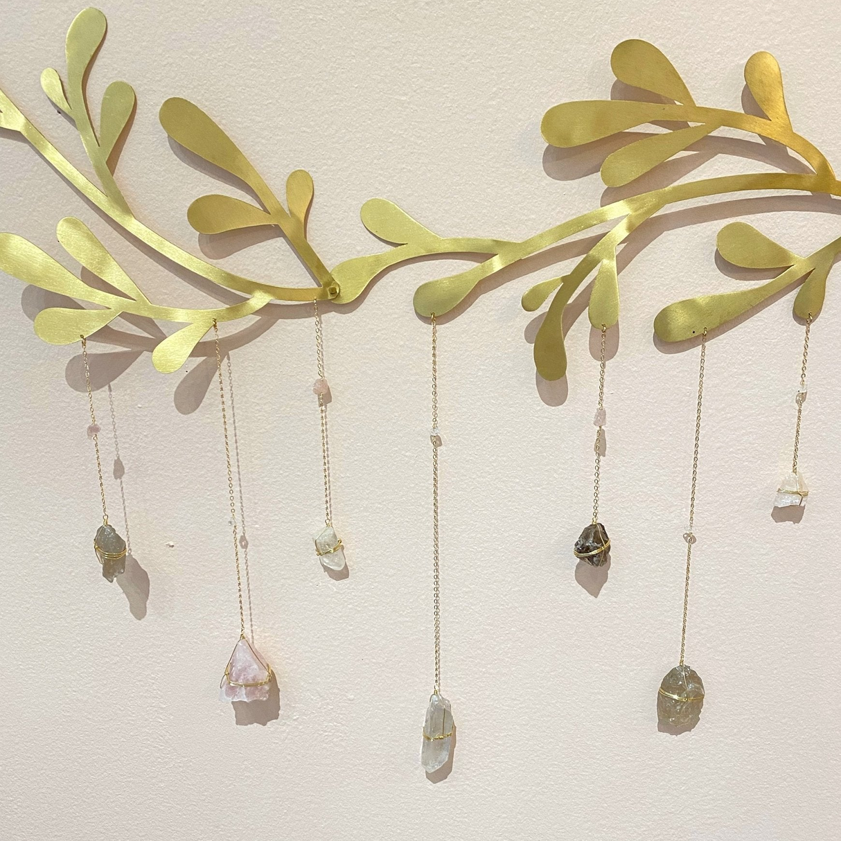 Floral Vines Healing Crystal Garland - Sumiye Co