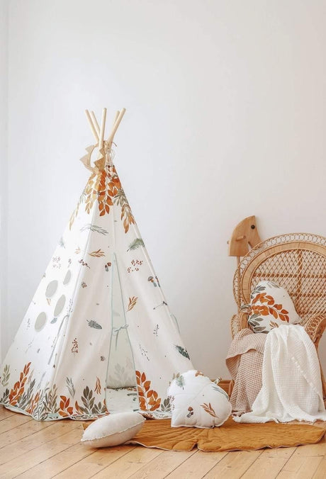 Teepee Tent “Forest Friends” + Round Mat Set - Sumiye Co