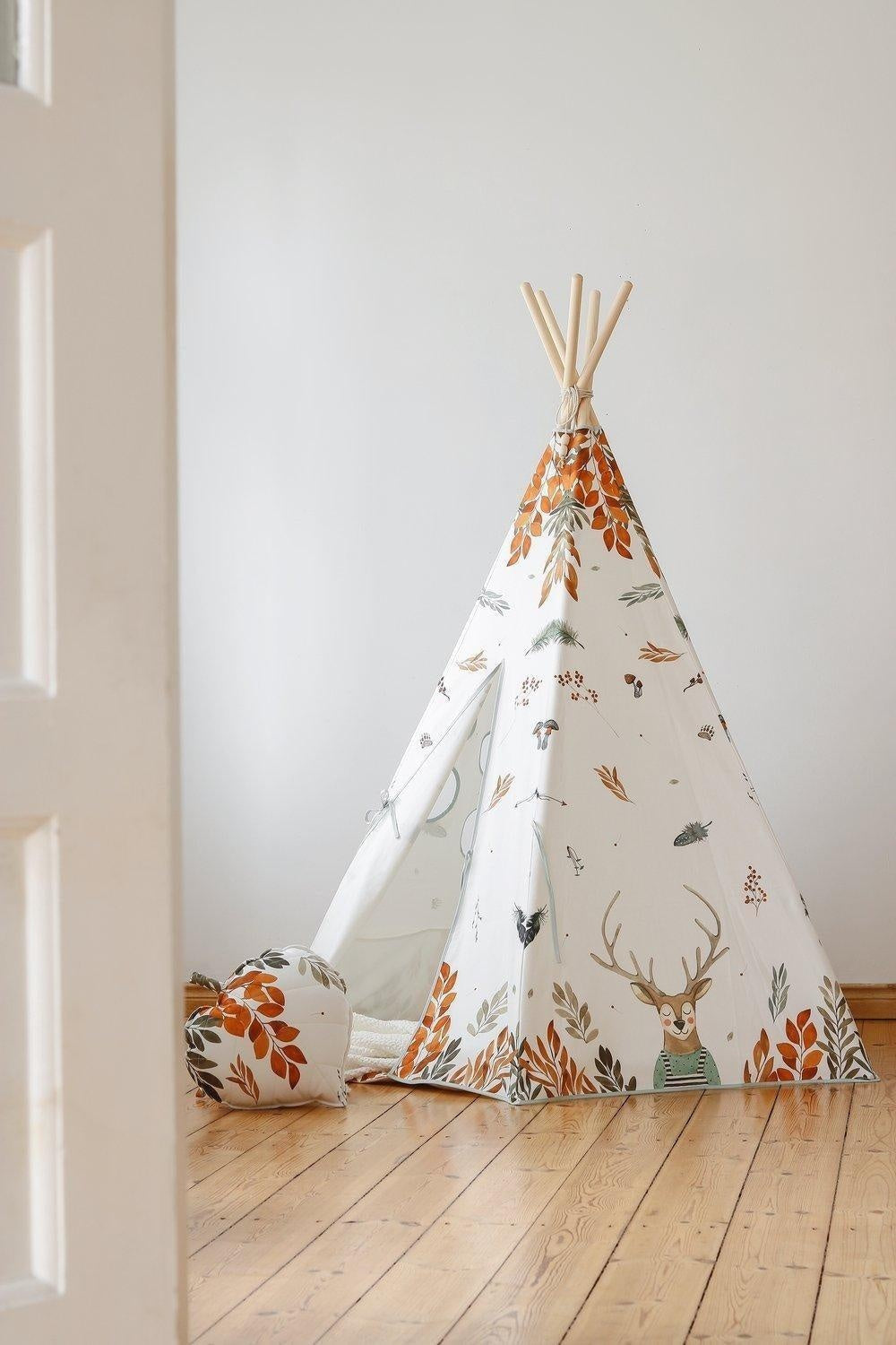 Teepee Tent “Forest Friends” + Round Mat Set - Sumiye Co